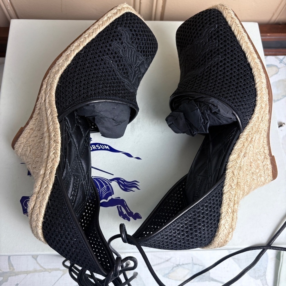 Burberry Mesh Plunge Espadrilles size womens 37 - Picture 6 of 16